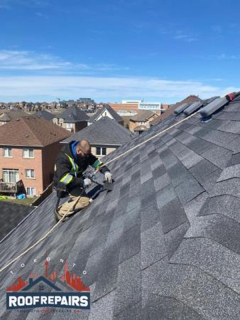 residential roof repair services. Toronto Roof Repairs Inc | Roofing Company | Shingle Roof Repair | Roof Replacement Mississauga (416)247-2769